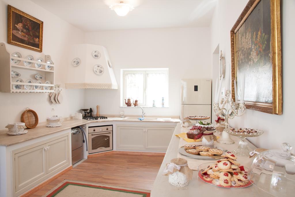 A Casa Della Nonna Acomodação com café da manhã Cefalù Exterior foto