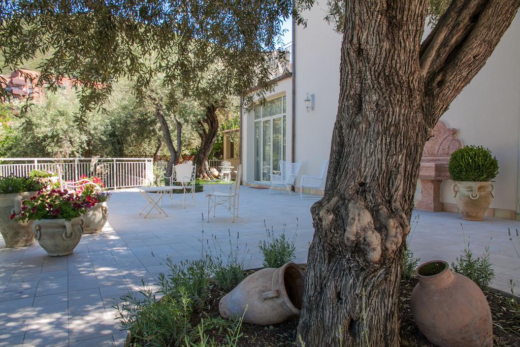 A Casa Della Nonna Acomodação com café da manhã Cefalù Exterior foto